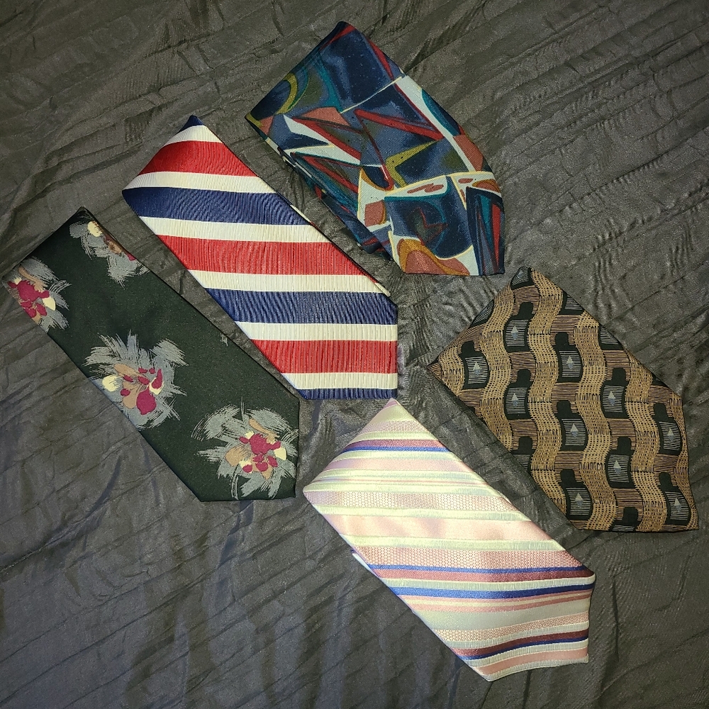 Elegant Brand Name Men Ties with Geometric and Floral Designs